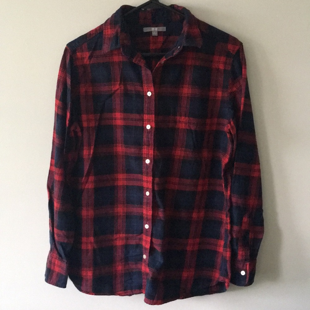 Plaid flannel button down shirt❤️💙